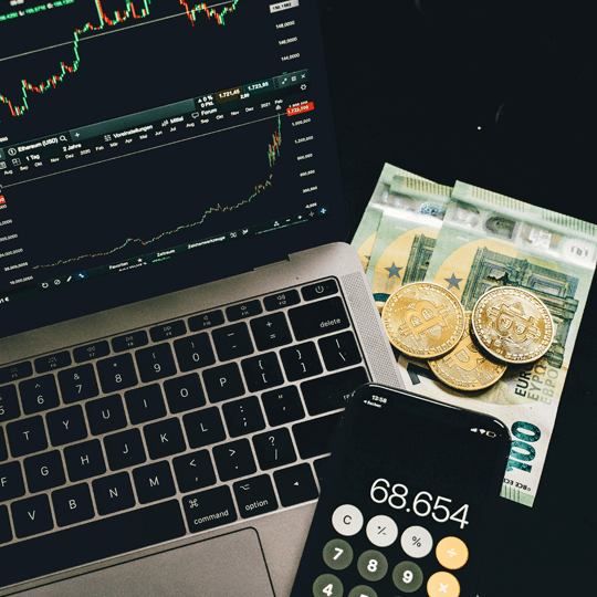 Spot +10V Nelx kryptosijoitusten asiantuntijatiimi